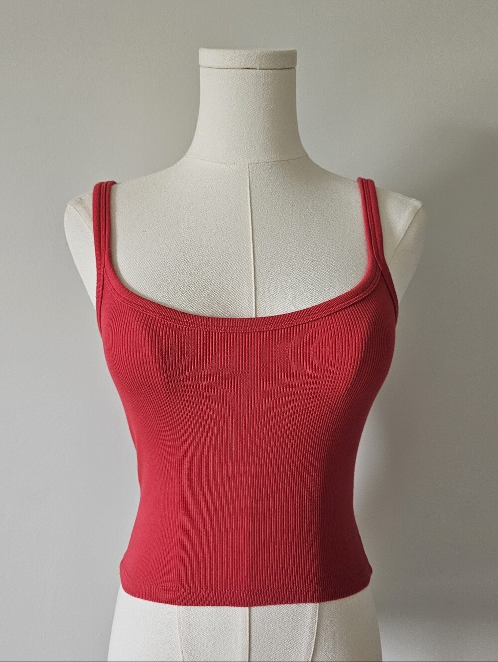 Garage XS tomato red ribbed scoop cami top crop